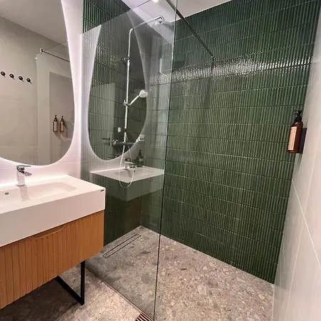 Jade Zece Unirii * 布加勒斯特